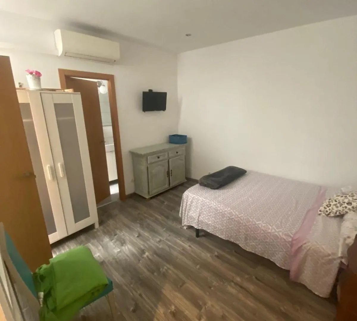 バルセロナ Pilar 4 Bed & Breakfast